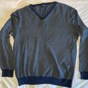 Cotton/cashmere v neck blue/grey striped j crew sweater